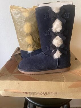 Koolaburra Brown Sole Navy Upper Winter Boots